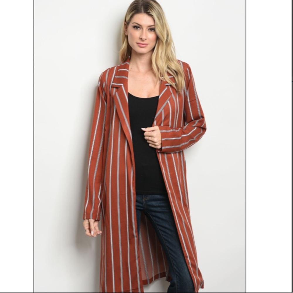 ⭐️HP⭐️Burnt Orange and white striped kimono